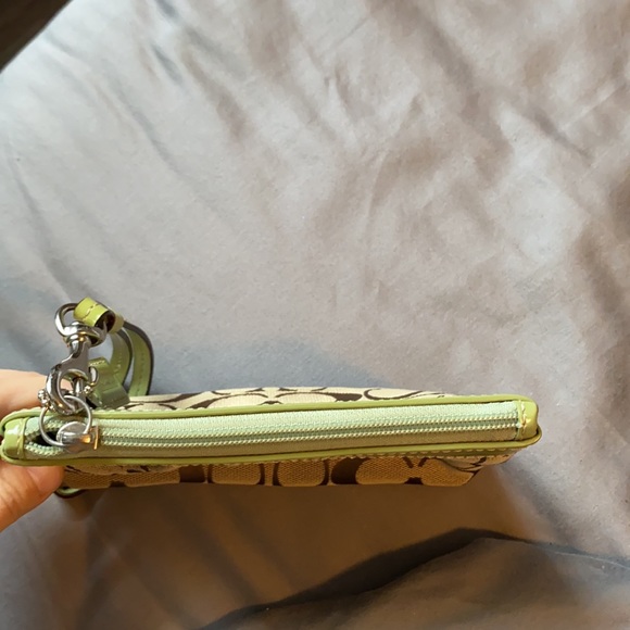 Coach green and tan wristlet - Picture 7 of 10